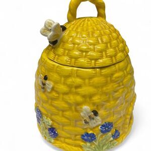 Kitchy Vintage Bee Hive Novelty Kitchen Cookie Jar Canister Container